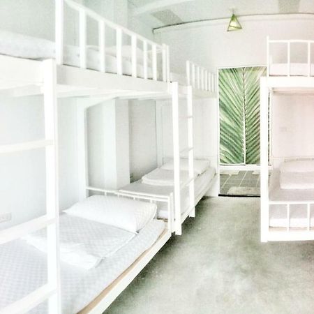 Cong Sen Backpackers Hostel T'ai-tung Zewnętrze zdjęcie